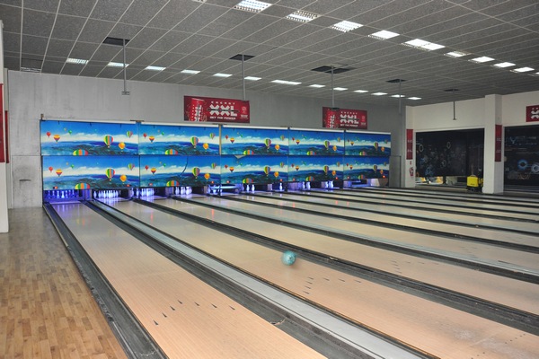 XXL Bowling Competition